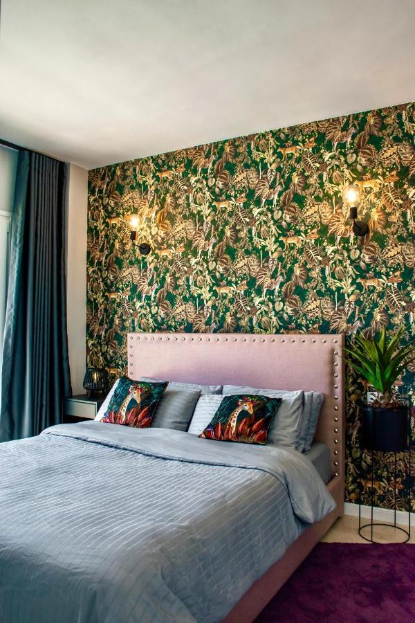 Leos Mijas Golf Apartment ฟูเอนฮิโรลา ภายนอก รูปภาพ