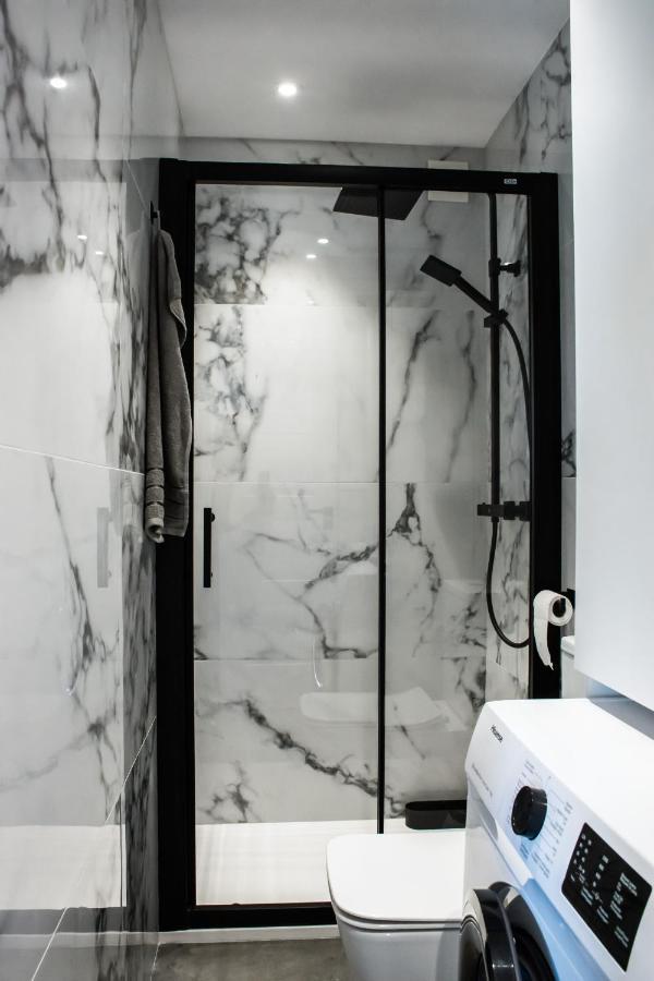 Leos Mijas Golf Apartment ฟูเอนฮิโรลา ภายนอก รูปภาพ