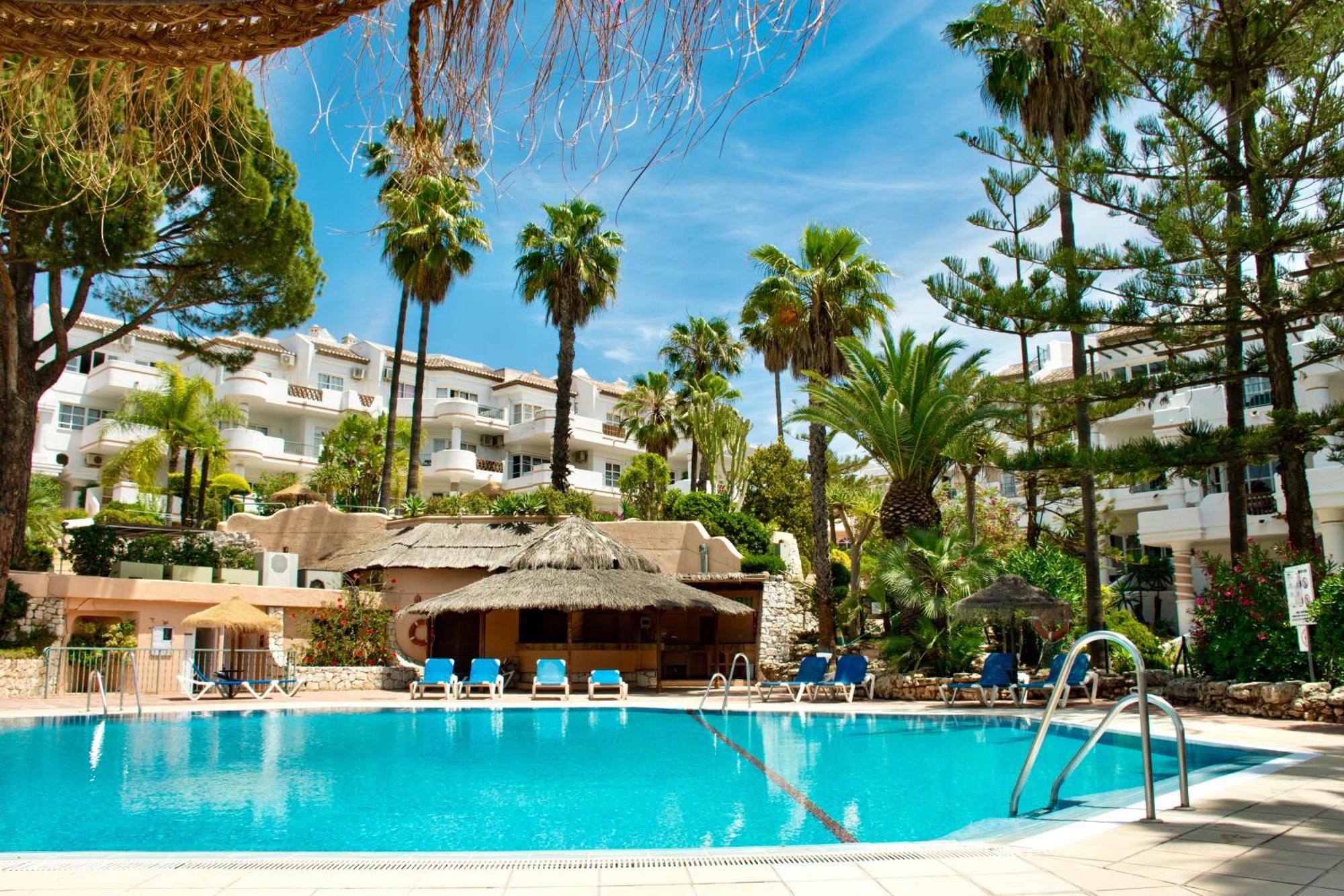 Leos Mijas Golf Apartment ฟูเอนฮิโรลา ภายนอก รูปภาพ