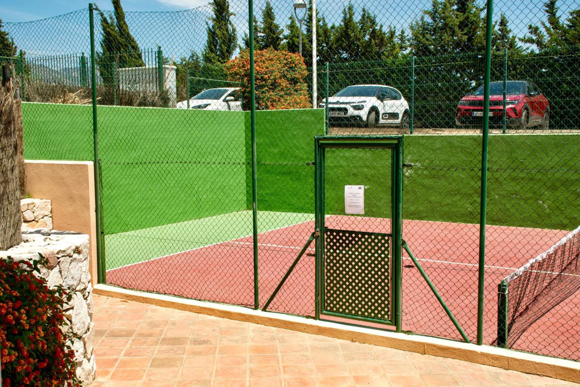 Leos Mijas Golf Apartment ฟูเอนฮิโรลา ภายนอก รูปภาพ