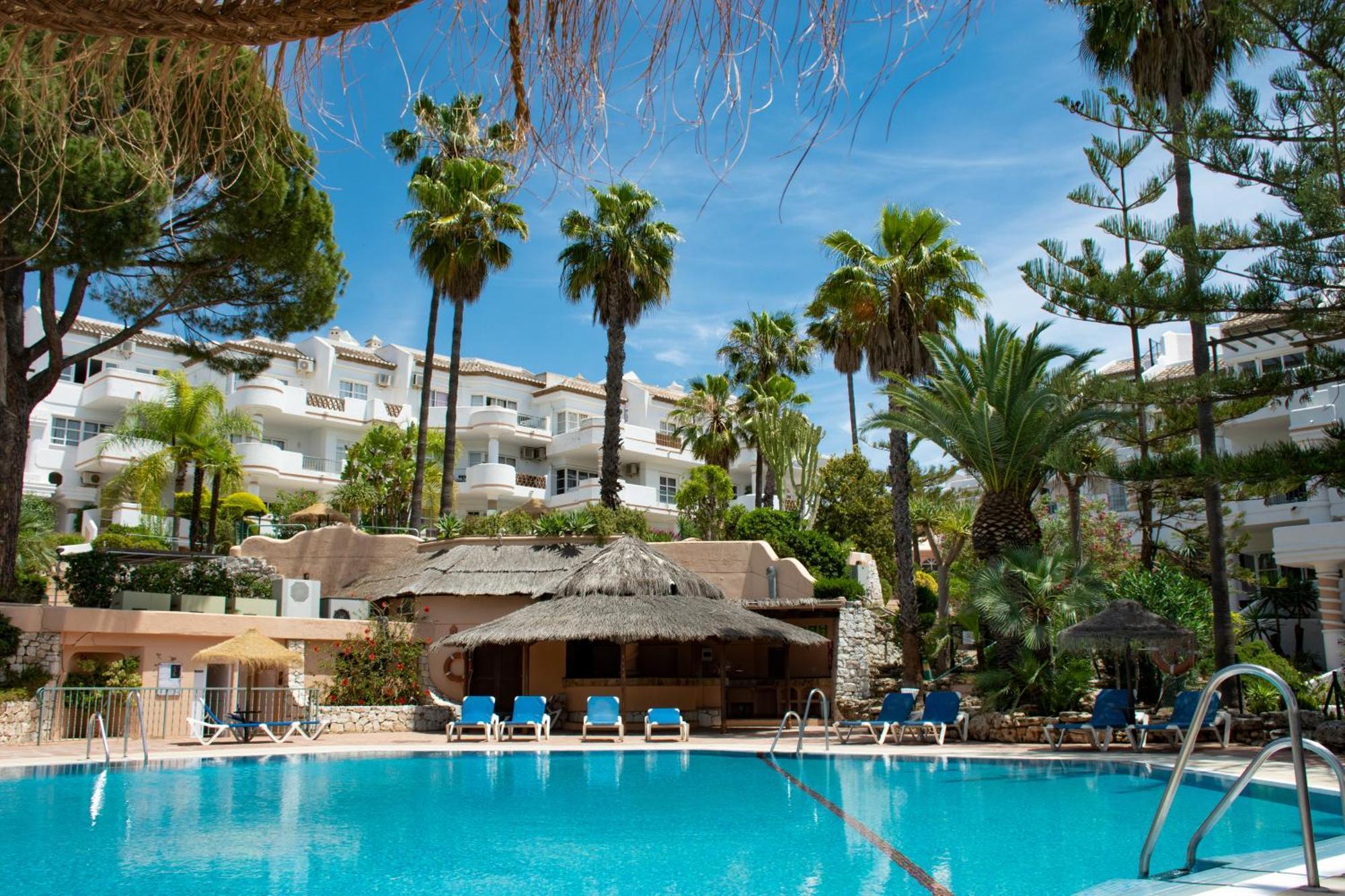 Leos Mijas Golf Apartment ฟูเอนฮิโรลา ภายนอก รูปภาพ